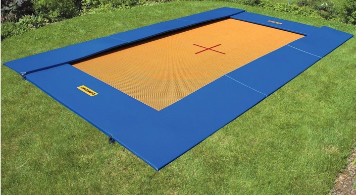 Trampolin
